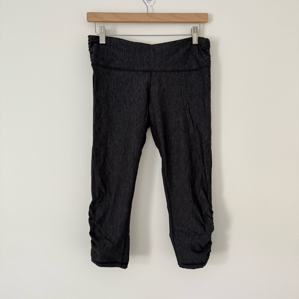 🌱2/$10 | Black Capri Leggings